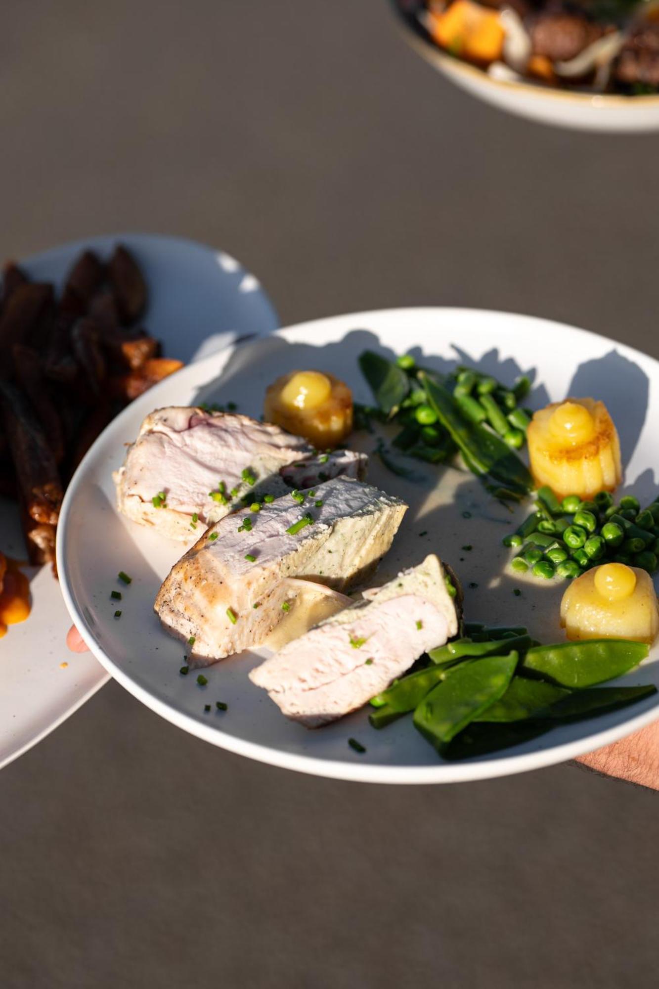 Le Pellerin L'Esplanade Hotel Restaurant Bar A Vin מראה חיצוני תמונה